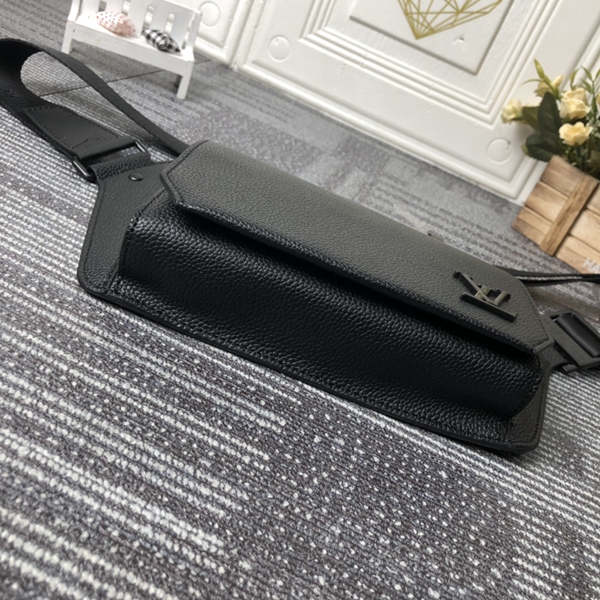 ルイヴィトンバッグ内部構造